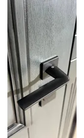 Черная квадратная ручка