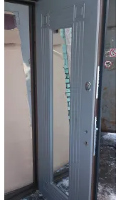 Ексклюзив із дзеркалом усередині, модель «Леон»