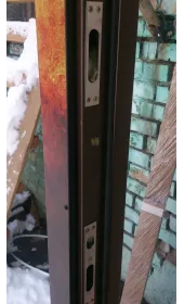 Ексклюзив із дзеркалом усередині, модель «Леон»