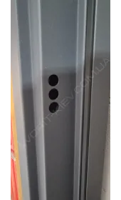 Отверстия под ригели в коробке под замок Отверстия под ригели в коробке под замок