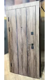 Общий вид двери Империум