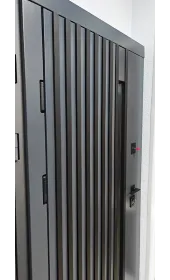 Реечный декор двери Спадаро