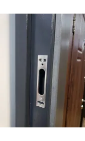 Відповідна планка Вхідні квартирні двері модель «Амос», 1.5 мм сталь, товщина полотна 90 мм
