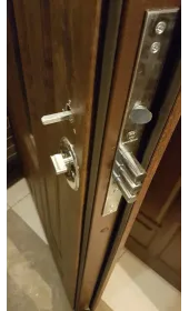 Вхідні двері зі склом та куванням модель «Класік», 2 мм сталь Вхідні двері зі склом та куванням модель «Класік», 2 мм сталь