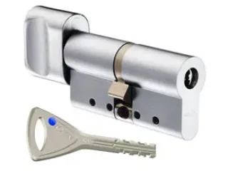 Входная дверь терминология: замок фиксирующе-запирающий