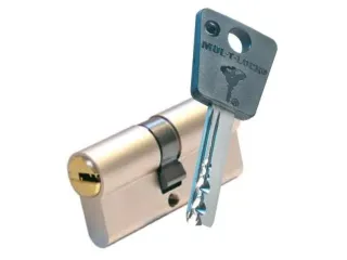 Входная дверь терминология: замок вкладной